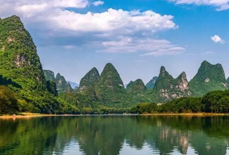 桂林有哪些值得玩的景点，有什么特色的土特产