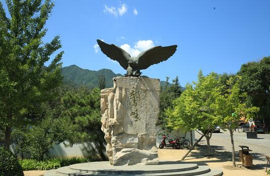 北京周边爬山好去处：黄草梁/莽山公园/鹫峰