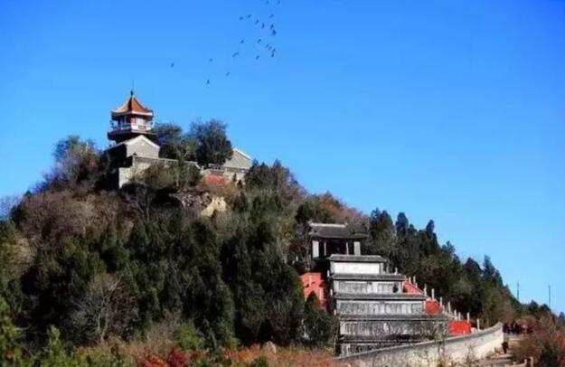 北京周边爬山好去处：黄草梁/莽山公园/鹫峰
