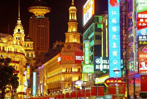 上海有什么好玩的地方：外滩/城隍庙/淮海路/浦江游览/乍浦路/人民广场/陆家嘴