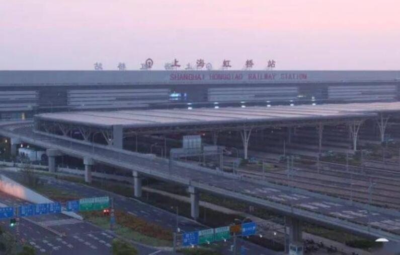 上海虹桥高铁站周边景点：上海动物园/上海植物园/上海古猗园/汇龙潭公园/世纪公园/曲水园/顾村公园/上海共青森林公园/上
