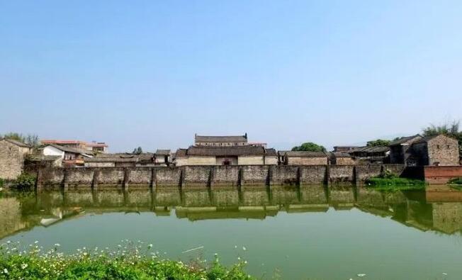 武汉十大必玩景点：黄鹤楼/东湖/木兰景区/江汉路步行街/武汉大学