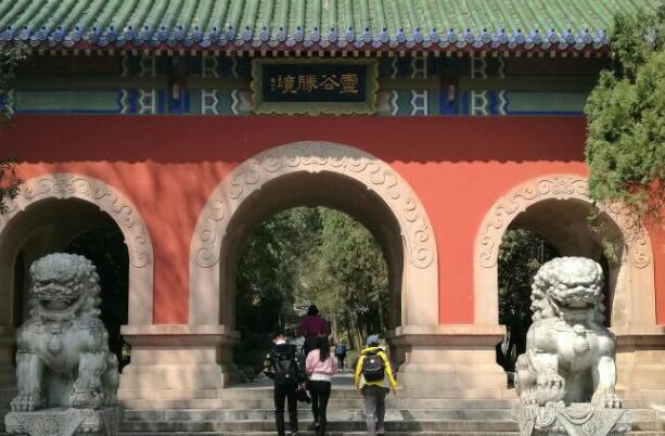 南京旅游景点排名前十：明孝陵/夫子庙/中山陵/玄武湖/总统府