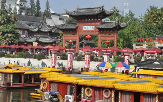 南京最出名的公园：玄武湖公园/中山陵公园/夫子庙风光带