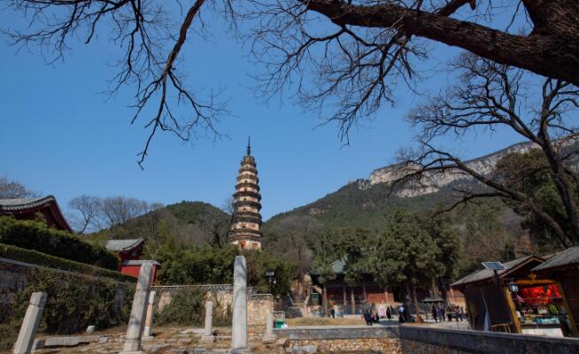 济南旅游必去十大景点推荐(济南旅游必去十大景点推荐理由)