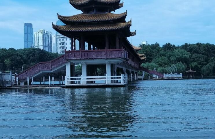 长沙市第一大公园：烈士公园