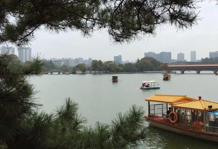 长沙市第一大公园：烈士公园