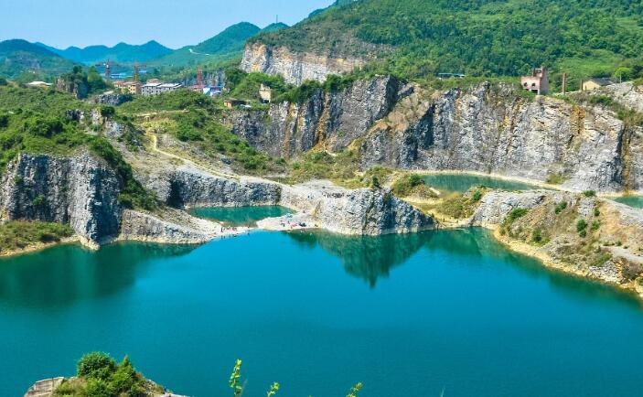 重庆旅游必去十大景点推荐(重庆旅游必去景点)