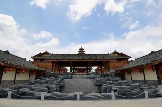 武汉旅游必去十大景点推荐(湖北武汉旅游景点排名前十名)