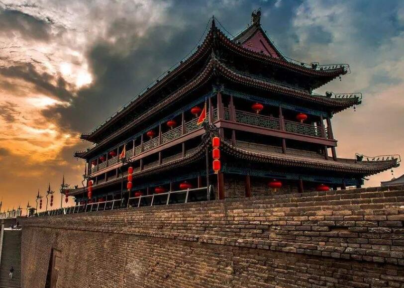 西安旅游必去十大景点推荐(西安旅游必去十大景点推荐理由)