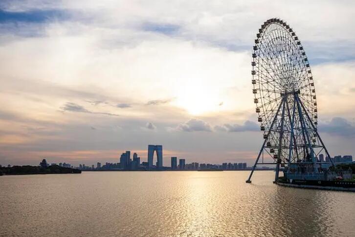 苏州旅游必去十大景点推荐(苏州旅游必去十大景点)