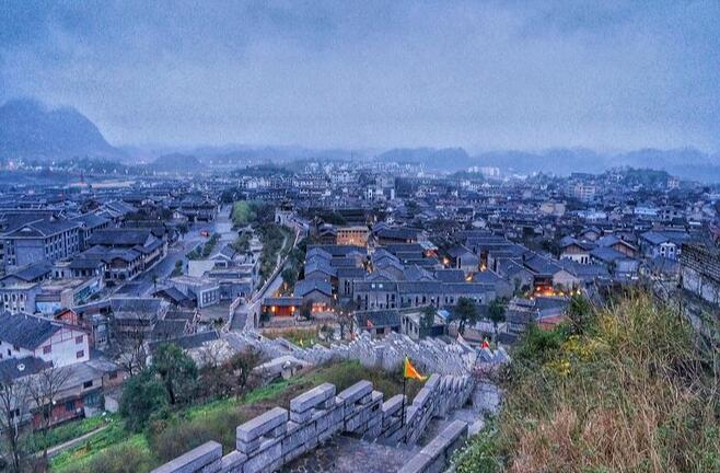 贵阳旅游必去十大景点推荐(贵阳旅游必去十大景点)
