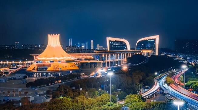 南宁旅游必去十大景点推荐(南宁旅游必去十大景点推荐理由)