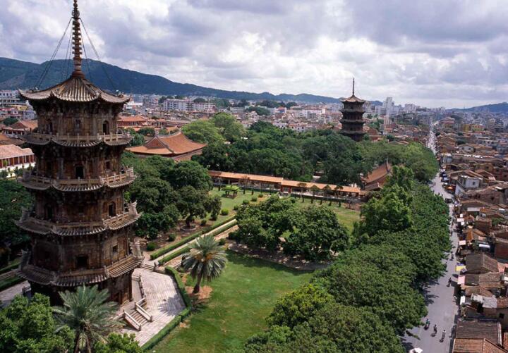 泉州旅游必去十大景点推荐(福建泉州旅游必去十大景点推荐有哪些)
