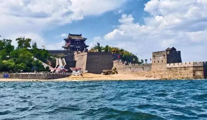 秦皇岛旅游必去十大景点推荐(秦皇岛旅游必去十大景点)