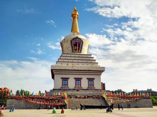 呼和浩特旅游必去十大景点推荐(呼和浩特旅游必去10大景点)