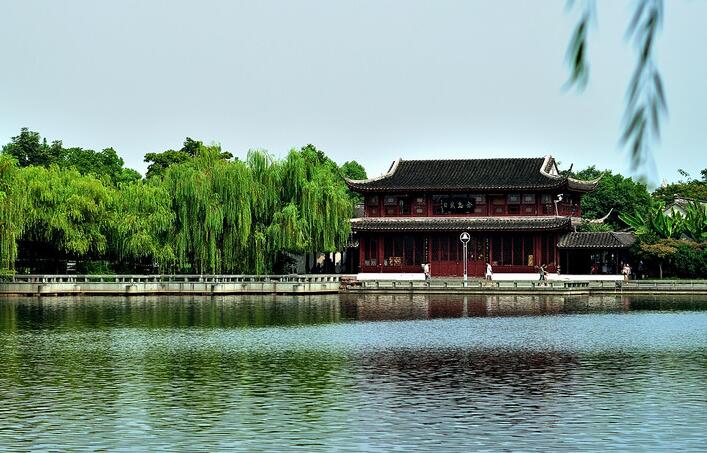 义乌旅游必去十大景点推荐(义乌旅游必去的景点)