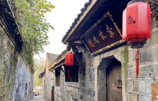 宜宾旅游必去十大景点推荐(四川省宜宾市旅游攻略景点必去)